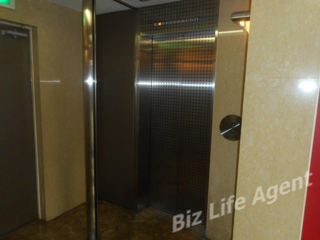 ロベルビルの内装写真