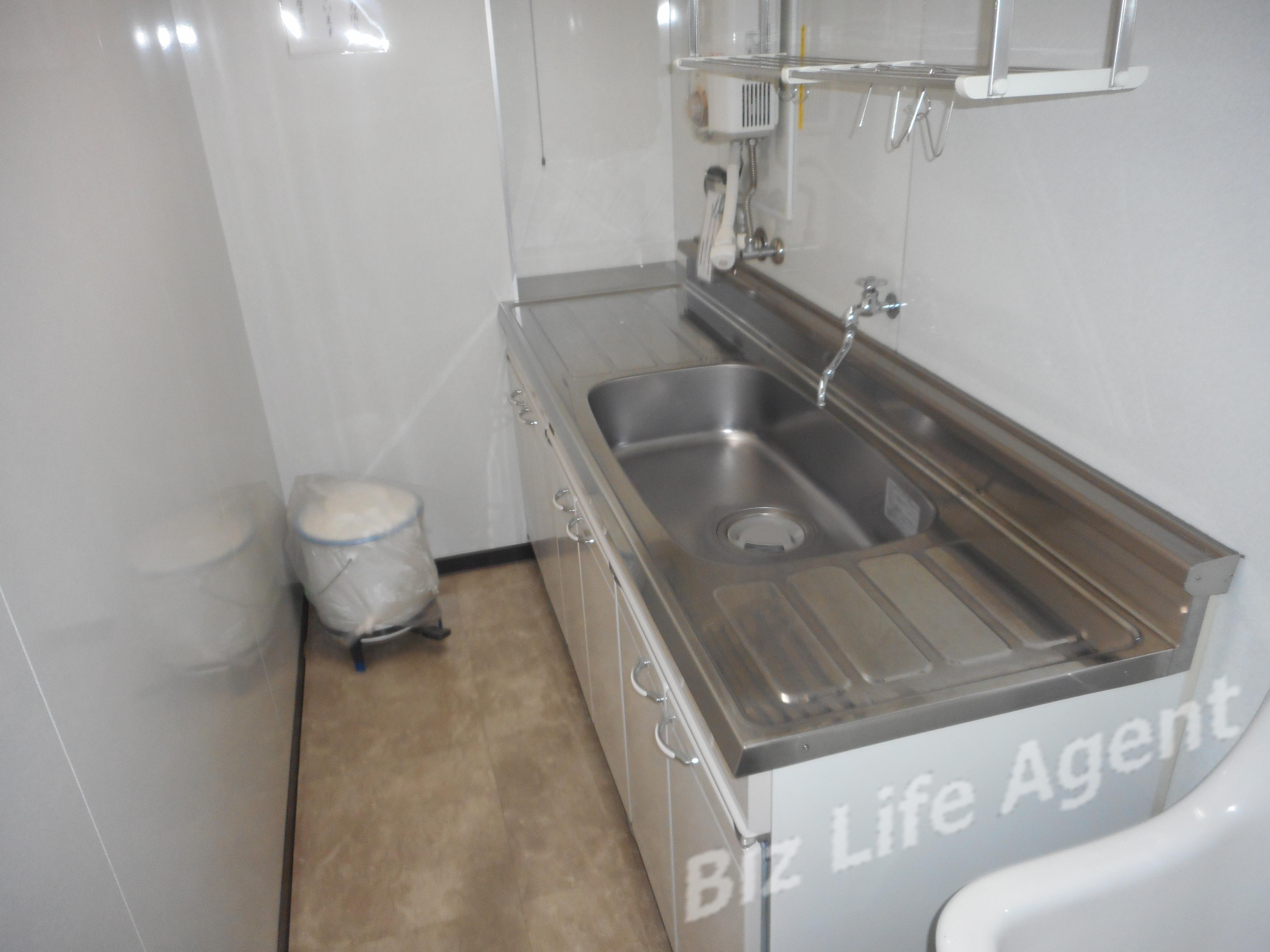 満電ビルの内装写真