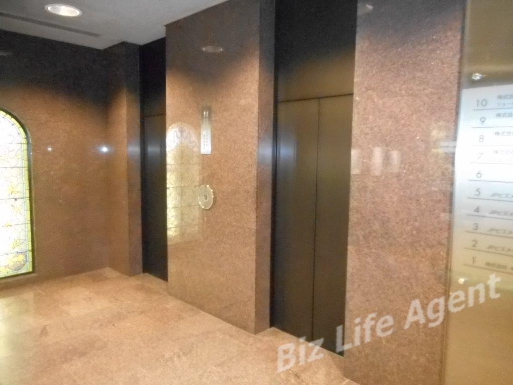 キング大阪ビルの内装写真