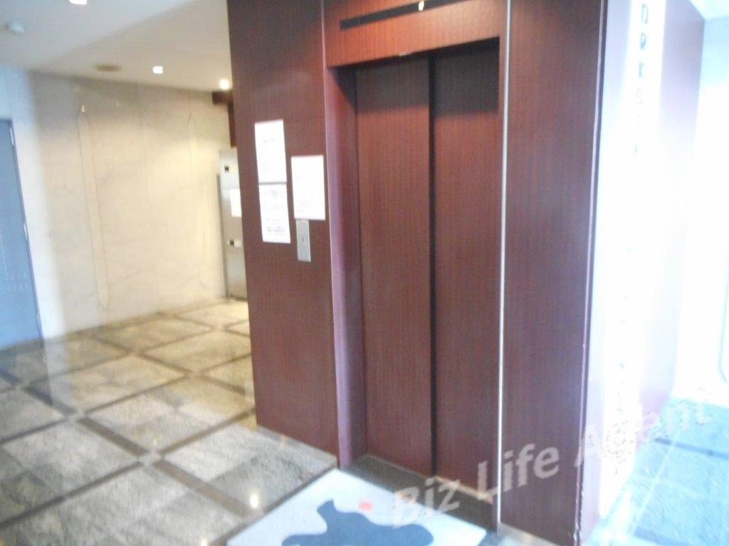 ワークステーション新大阪の内装写真