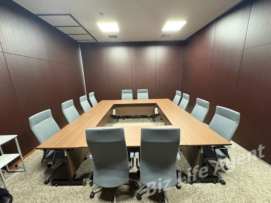 明治薬科大学 剛堂会館の内装写真