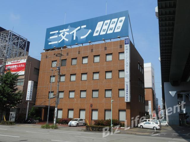 松興ビルの外観写真