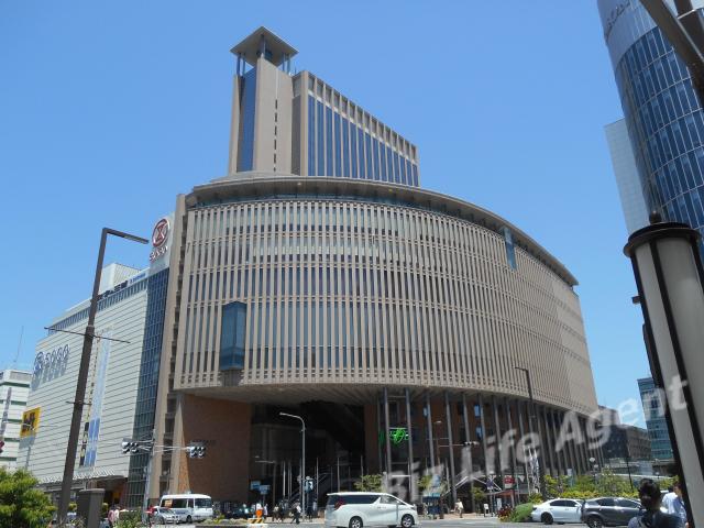 神戸国際会館ビルの外観写真