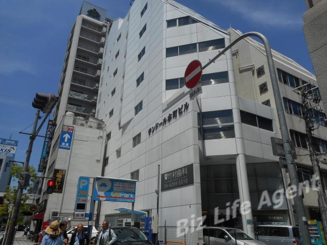 サンドール本町ビルの外観写真