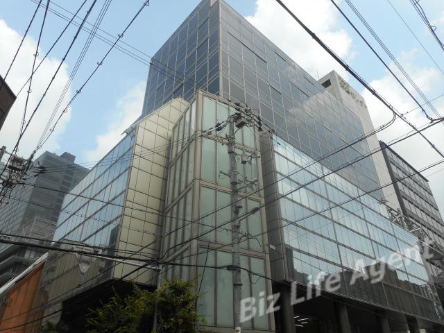 労働センタービルの外観写真