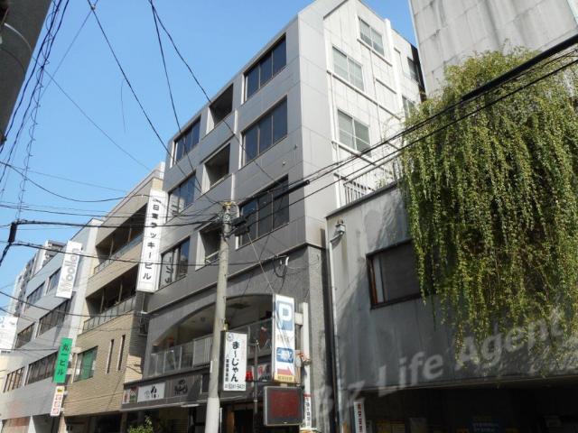 日宝ラッキービルビルの外観写真
