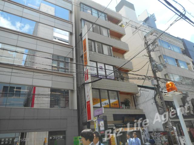 アルファー心斎橋ビルの外観写真