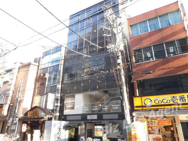 日宝シルバービルの外観写真