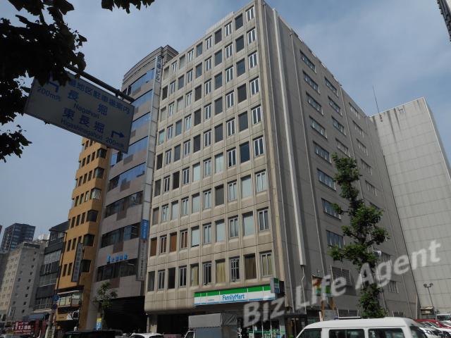 共通ビルの外観写真