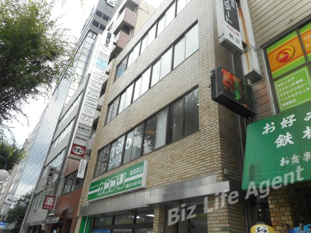 ヤマヤビルの外観写真