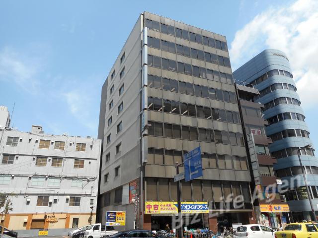 梅田辰巳ビルの外観写真