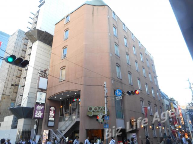 ギャザ阪急ビルビルの外観写真
