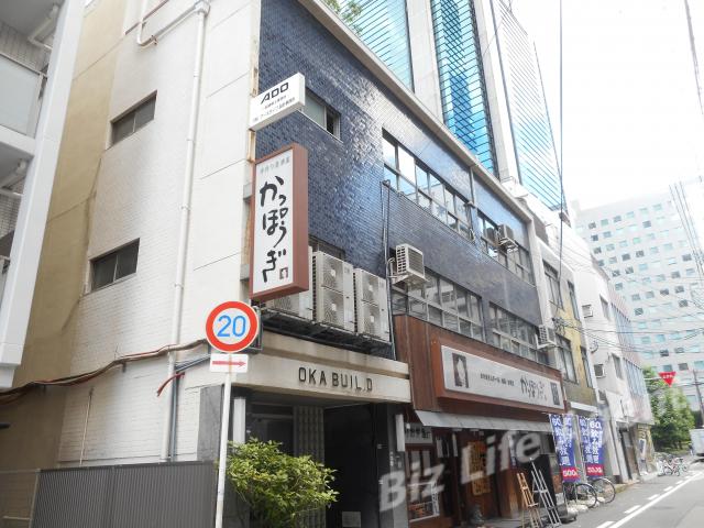 岡ビルの外観写真