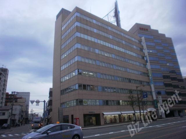 新潟花町ビルの外観写真
