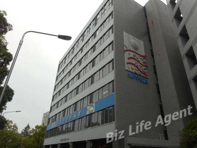 ラクメンビルの外観写真