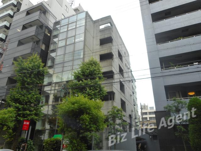 大阪坂倉ビルの外観写真