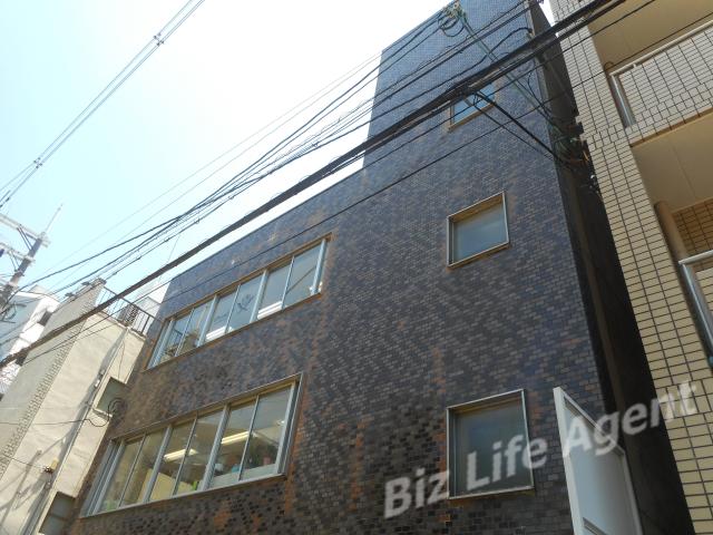 大阪金物会館の外観写真