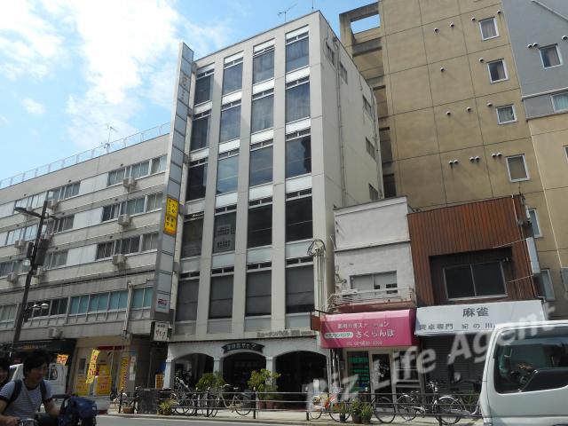 ニューナンバビル新館の外観写真