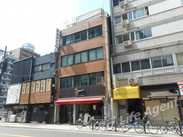 難波中ビルの外観写真