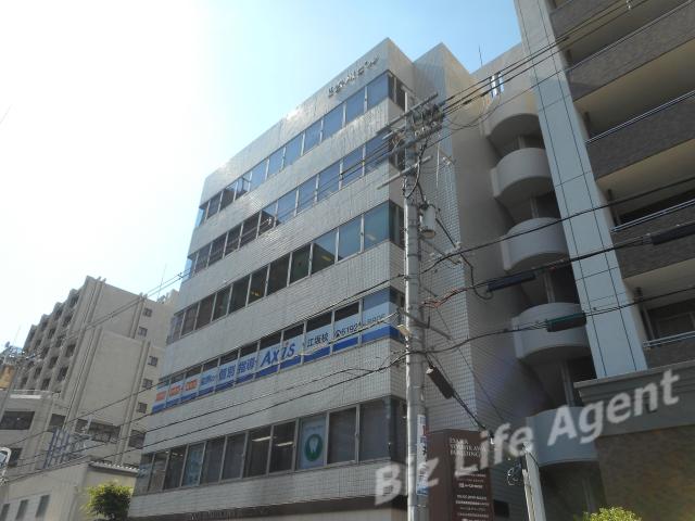 江坂吉川ビルの外観写真