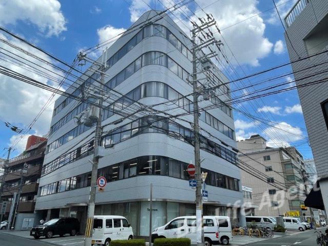 江坂リツエイビルの外観写真