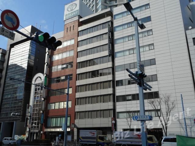 千代田ビル西館ビルの外観写真
