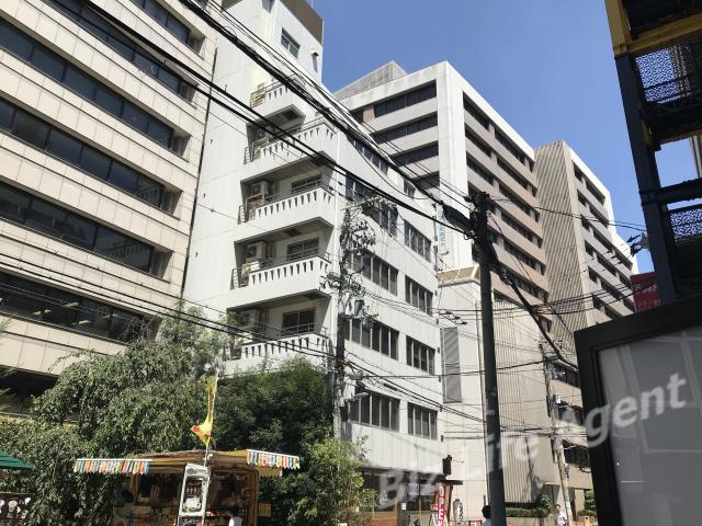 日宝本町西ビルの外観写真