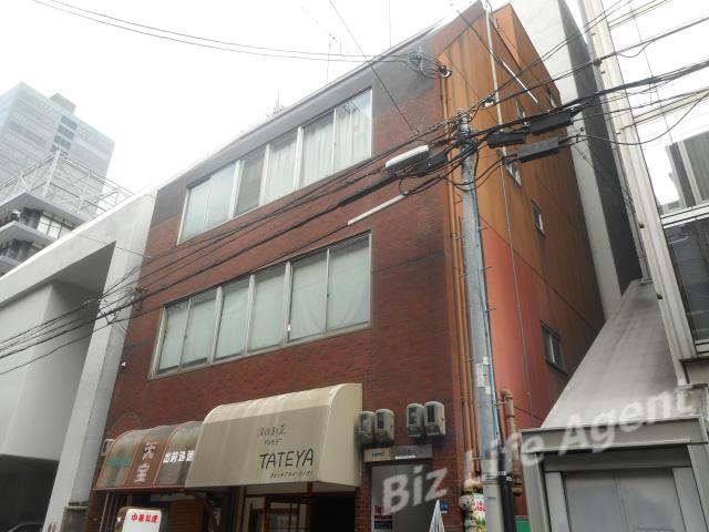 日宝中之島ビルの外観写真