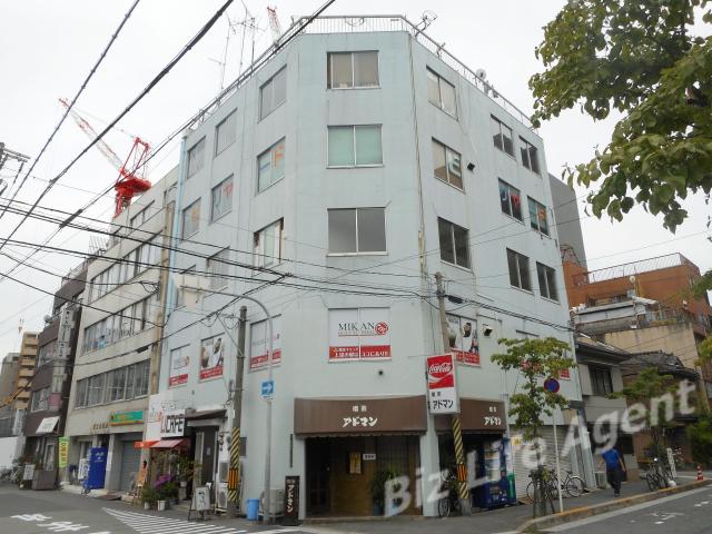 日宝扇町ビルの外観写真