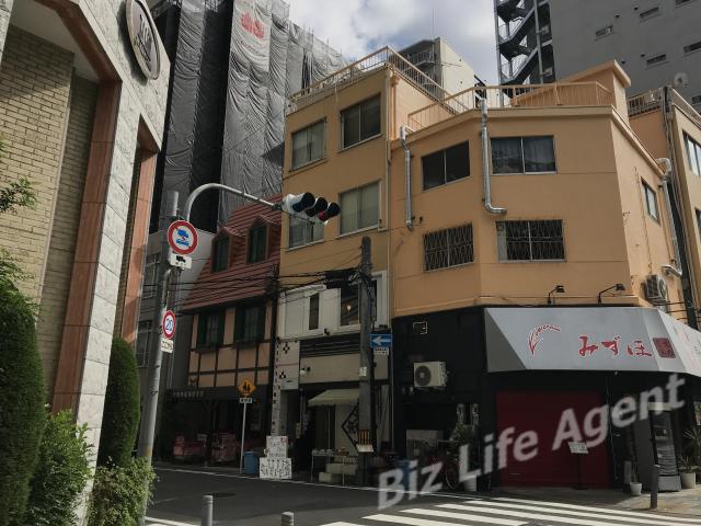 日宝パークビルの外観写真