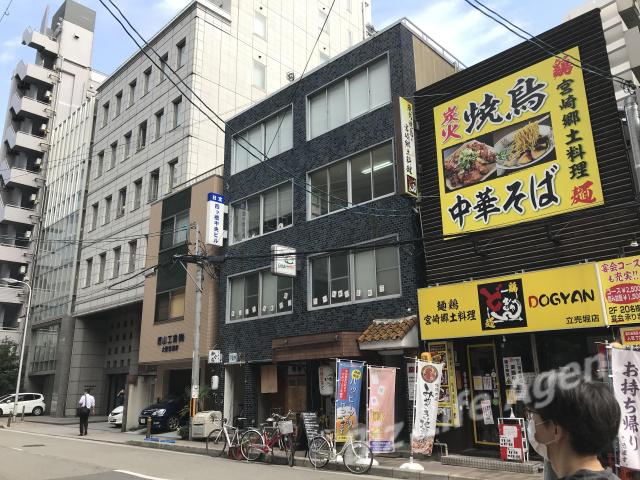 日宝四ツ橋中央ビルの外観写真