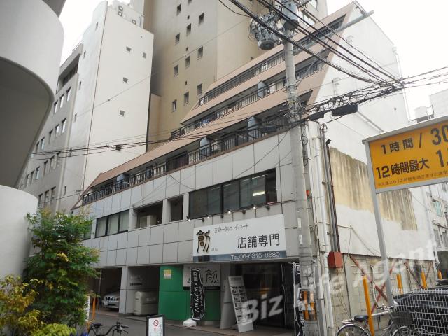 ステージ神山ビルの外観写真