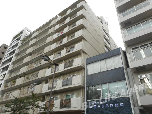 オリエント靱公園３０４ビルの外観写真