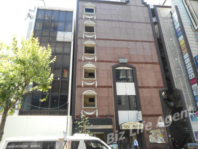 月虎５１番館ビルの外観写真