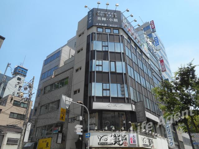 上本町ブルースタービルの外観写真