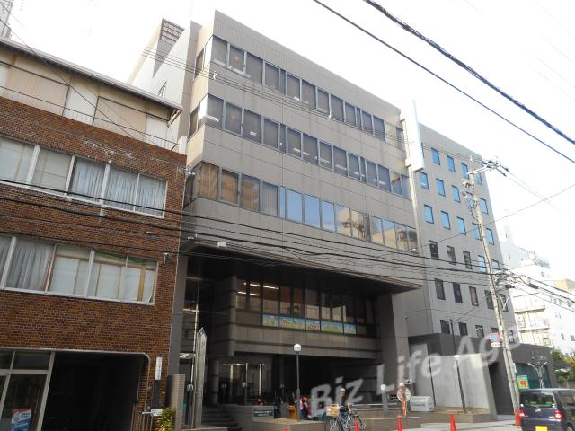 ヒガシトゥエンティワンビルの外観写真