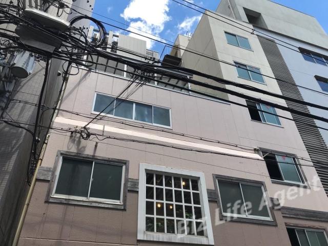 三星ビルの外観写真