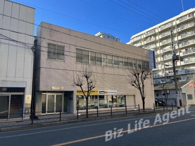 小岸ビルの外観写真