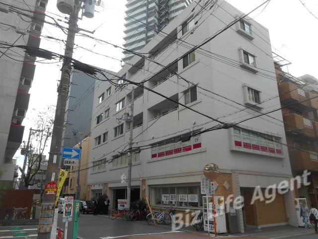 アイズワンⅢビルの外観写真