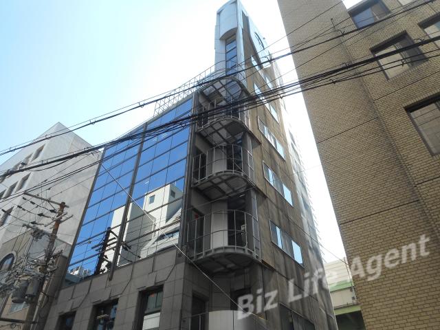 日宝高麗橋キャトルビルの外観写真