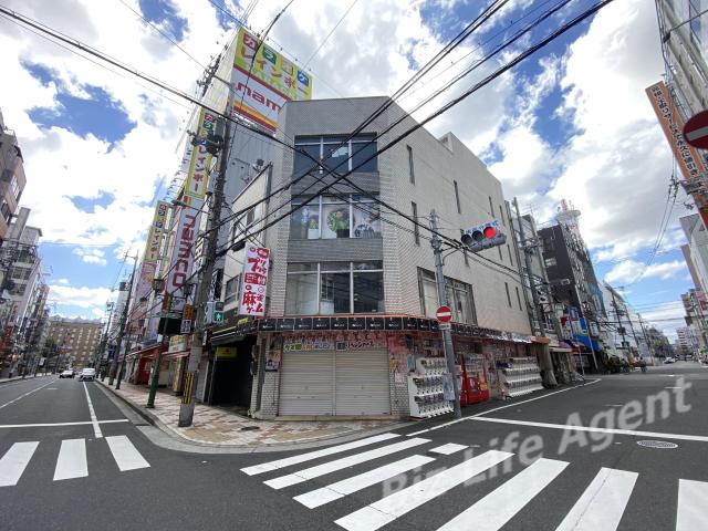 上田ビルの外観写真