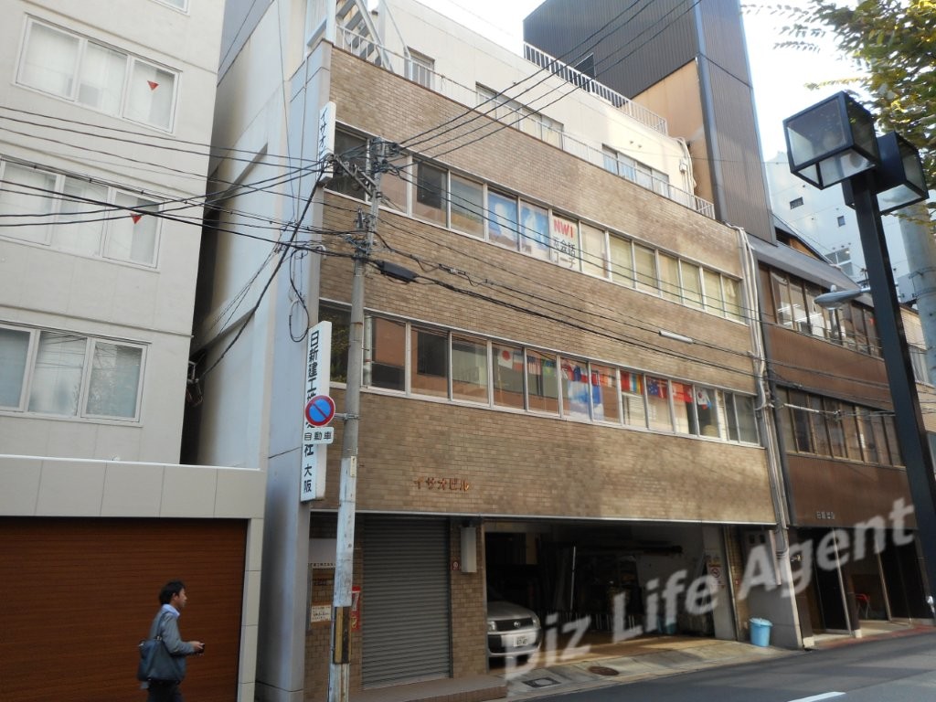 イサオビルの外観写真