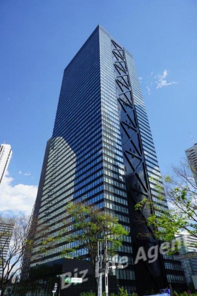 新宿三井ビルディングビルの外観写真