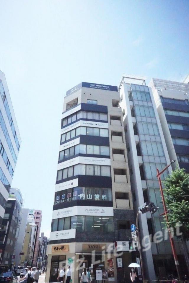 ラシーヌ神田ビルビルの外観写真