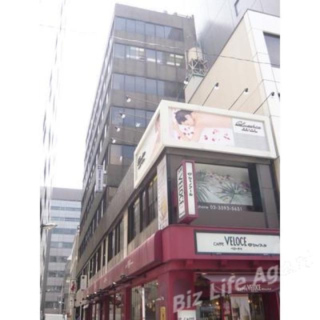 邦信ビルビルの外観写真