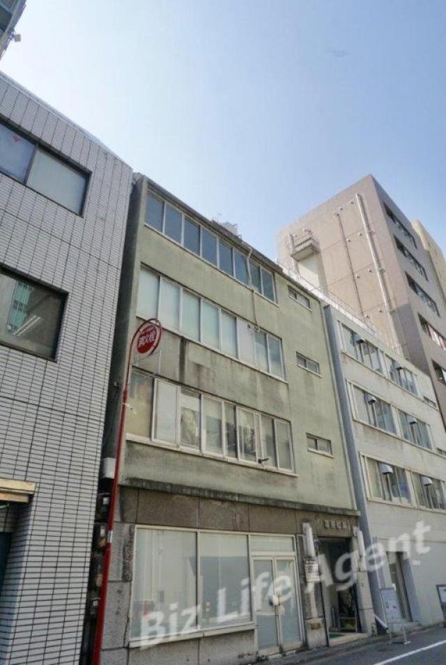 京栄ビルの外観