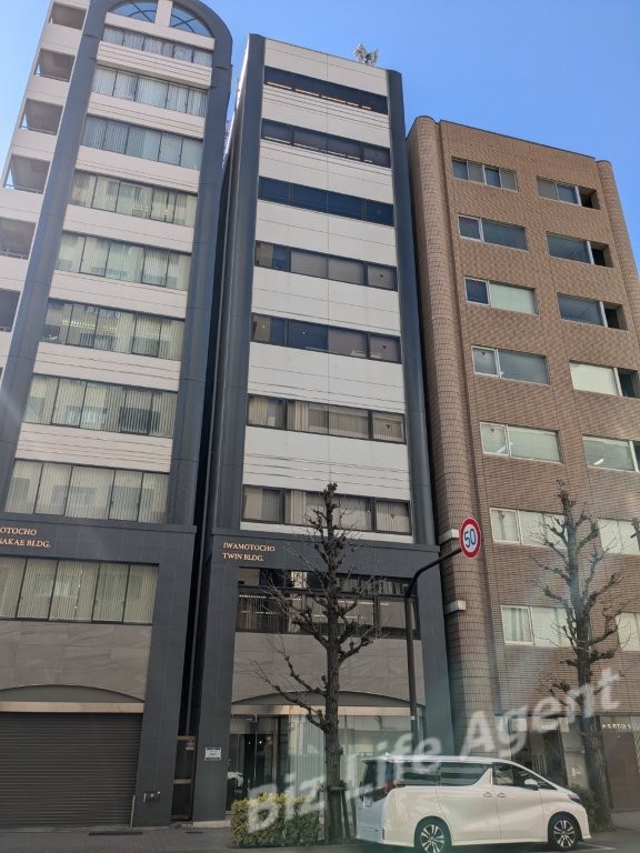 岩本町ツインビルの外観写真