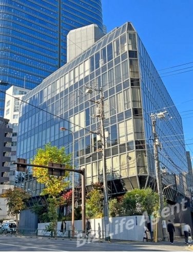 麻布偕成ビルビルの外観写真