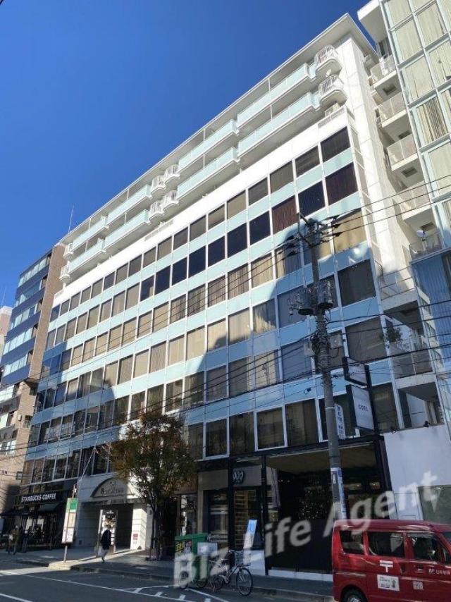 Barbizon104ビルの外観写真