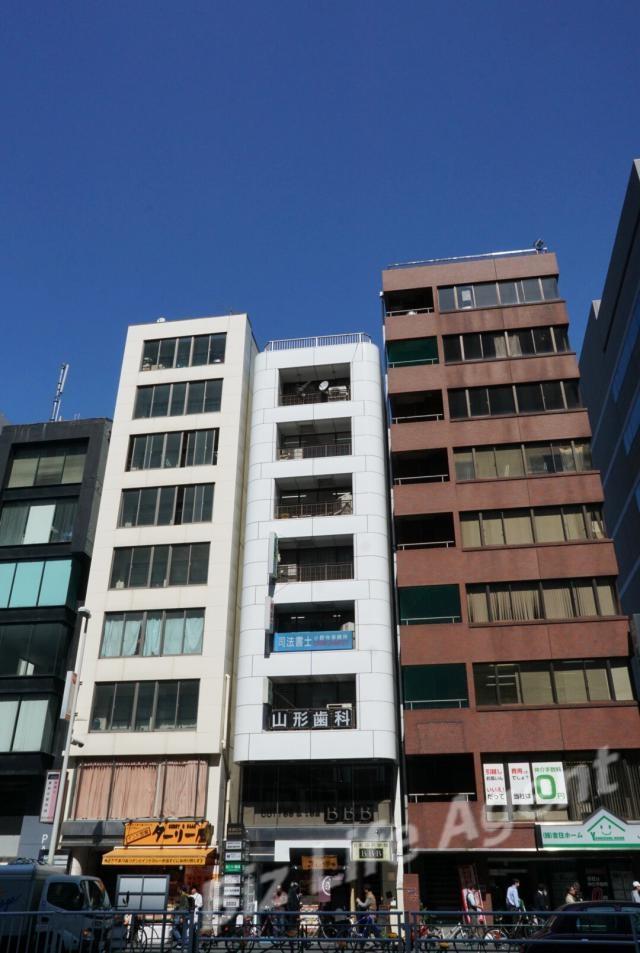 渡邊ビルビルの外観写真